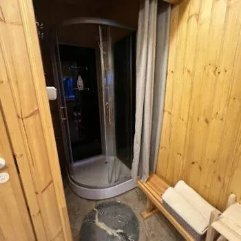 Maja Saunaga Kahele Arturis