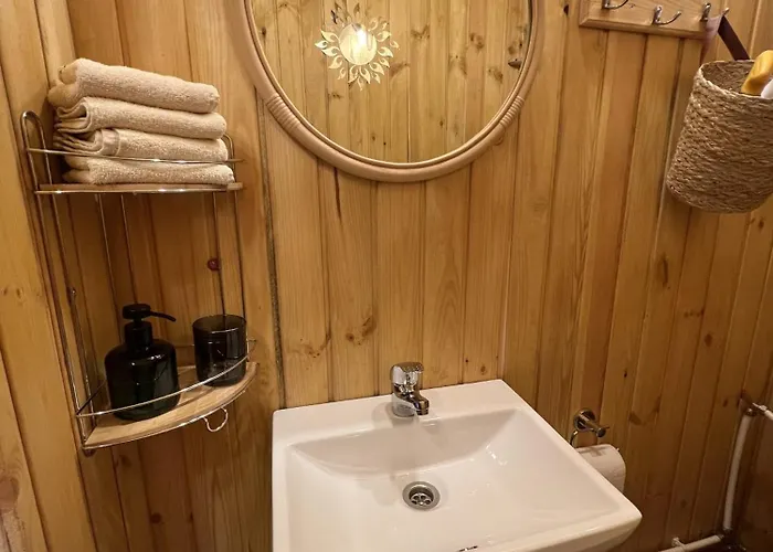 Maja Saunaga Kahele Arturis 펜션